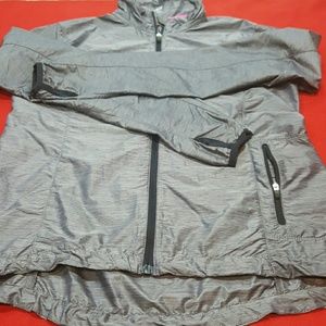 Windbreaker  jacket/no liner/zipper-down